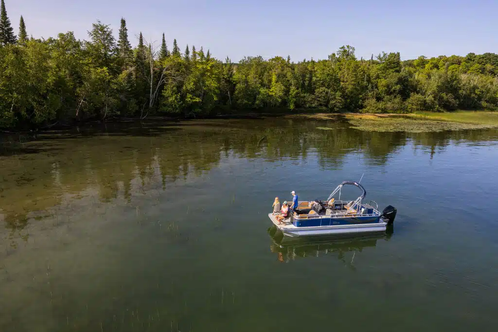 Compact Pontoon Boats - Tahoe Pontoon Boats