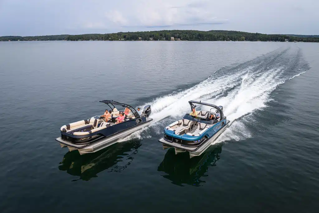 Grand Tahoe LTD Pontoon Boats - Tahoe Pontoon Boats